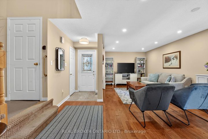 Photo 5 at 54 - 2550 Thomas Street, Central Erin Mills, Mississauga