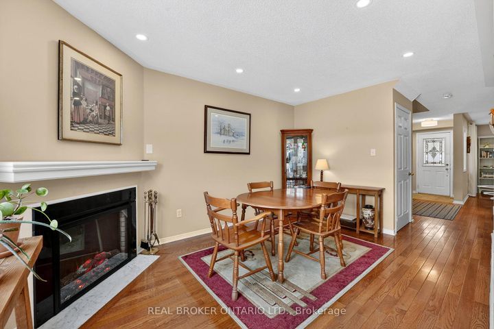 Photo 16 at 54 - 2550 Thomas Street, Central Erin Mills, Mississauga
