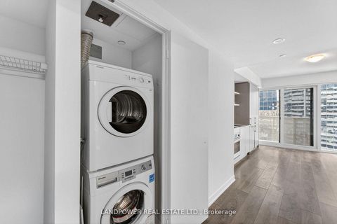 Photo 11 at 1908 - 100 Harbour Street, Waterfront Communities C1, Toronto