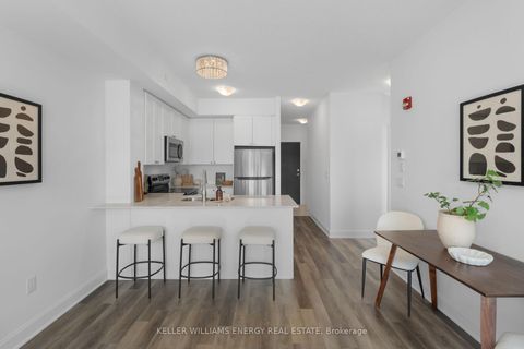 Photo 12 at 106 - 50 Lakebreeze Drive, Newcastle, Clarington