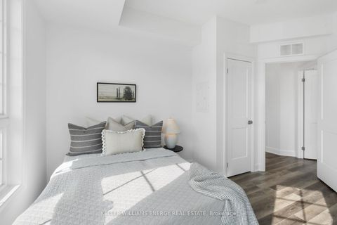 Photo 28 at 106 - 50 Lakebreeze Drive, Newcastle, Clarington