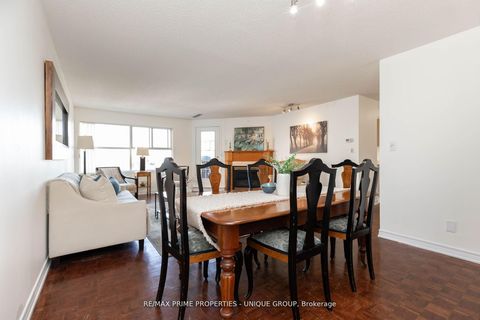 Photo 9 at 808 - 18 Concorde Place, Don Mills, Toronto
