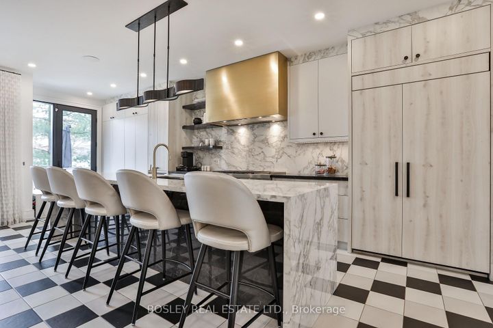 Photo 10 at 553 Davisville Avenue, Mount Pleasant East, Toronto