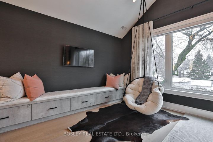 Photo 25 at 553 Davisville Avenue, Mount Pleasant East, Toronto
