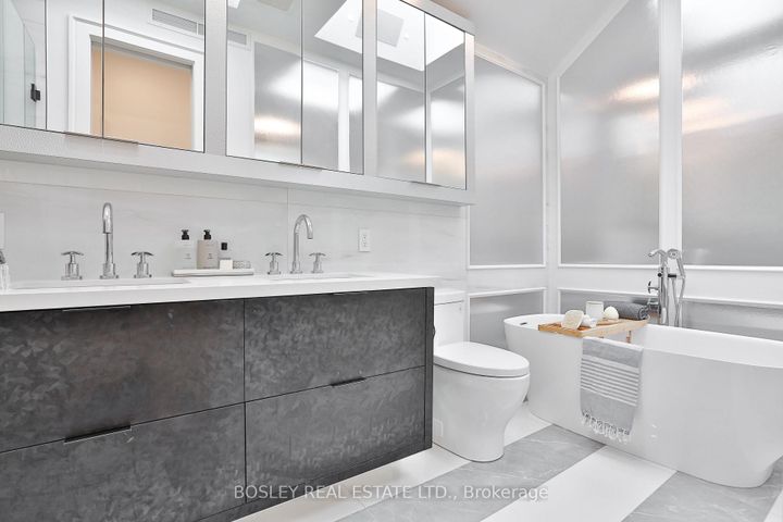 Photo 28 at 553 Davisville Avenue, Mount Pleasant East, Toronto