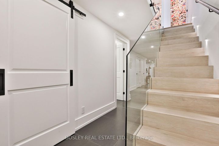 Photo 36 at 553 Davisville Avenue, Mount Pleasant East, Toronto