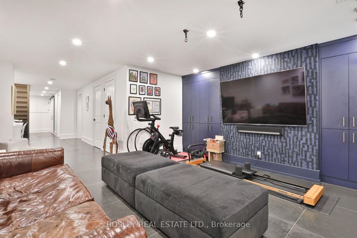 Photo 42 at 553 Davisville Avenue, Mount Pleasant East, Toronto