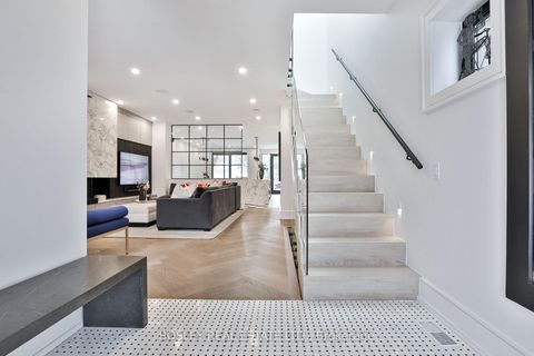 Photo 1 at 553 Davisville Avenue, Mount Pleasant East, Toronto