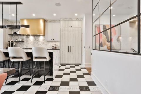 Photo 11 at 553 Davisville Avenue, Mount Pleasant East, Toronto