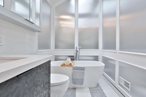 Photo 27 at 553 Davisville Avenue, Mount Pleasant East, Toronto