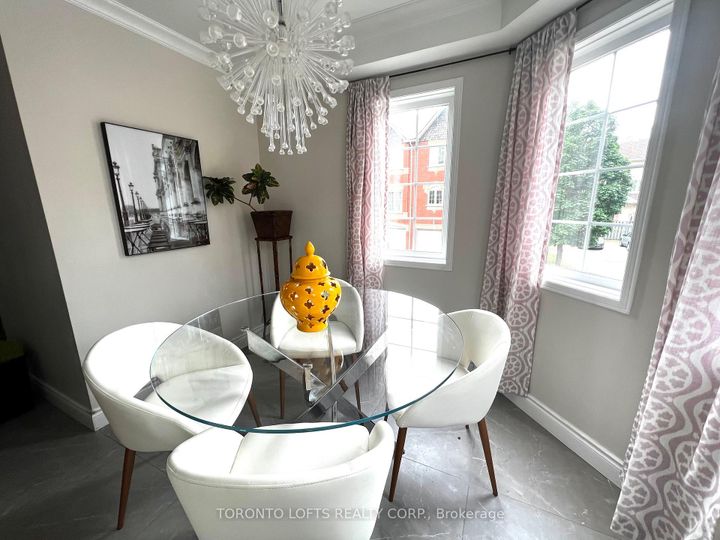 Photo 10 at 74 - 95 Weldrick Road E, Observatory, Richmond Hill