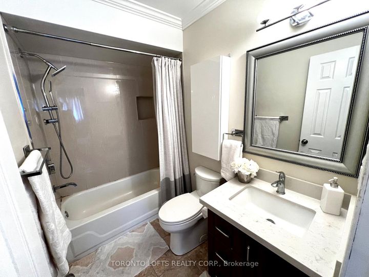 Photo 16 at 74 - 95 Weldrick Road E, Observatory, Richmond Hill