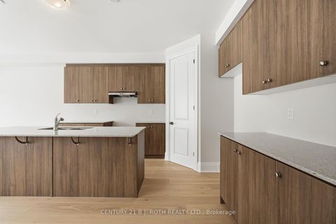 Photo 14 at 395 Reid Drive, Rural Barrie Southwest, Barrie