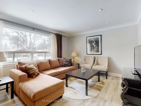 Photo 1 at 79 Cartier Crescent, Crosby, Richmond Hill