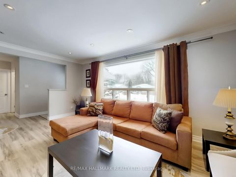 Photo 3 at 79 Cartier Crescent, Crosby, Richmond Hill