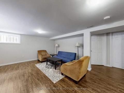 Photo 18 at 79 Cartier Crescent, Crosby, Richmond Hill