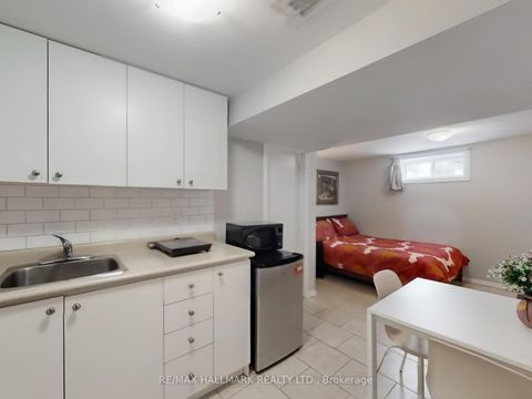 Photo 22 at 79 Cartier Crescent, Crosby, Richmond Hill