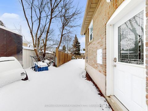 Photo 27 at 79 Cartier Crescent, Crosby, Richmond Hill