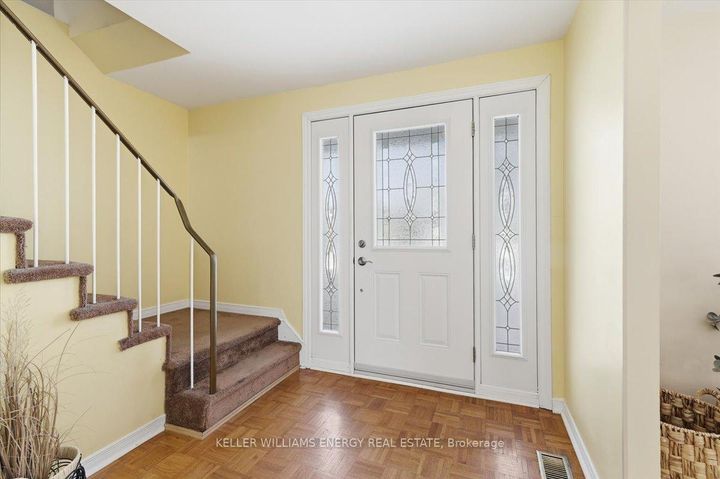 Photo 2 at 886 Antonio Street, Bay Ridges, Pickering