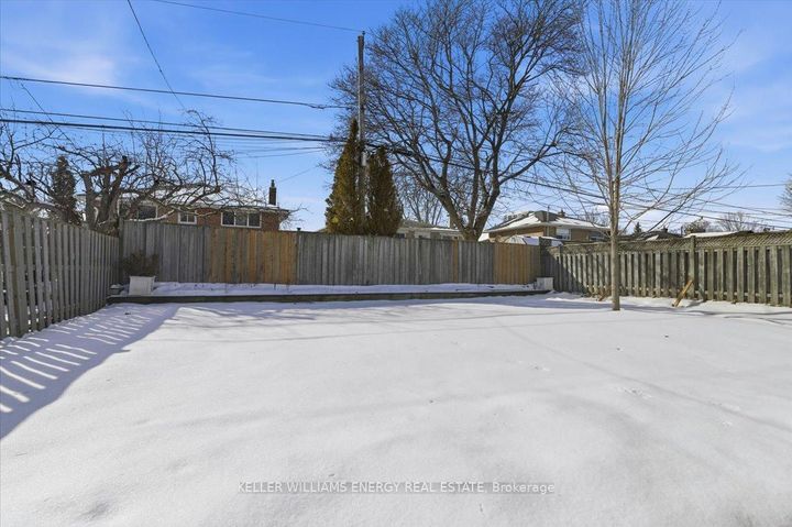 Photo 33 at 886 Antonio Street, Bay Ridges, Pickering