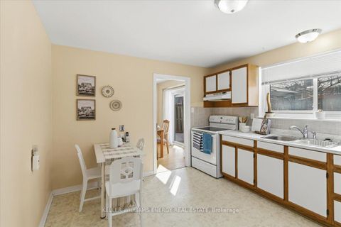 Photo 11 at 886 Antonio Street, Bay Ridges, Pickering