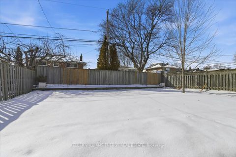 Photo 33 at 886 Antonio Street, Bay Ridges, Pickering