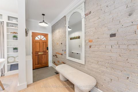 Photo 3 at 268 Kenilworth Avenue, The Beaches, Toronto