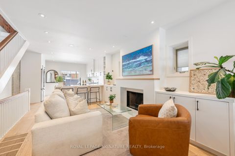 Photo 6 at 268 Kenilworth Avenue, The Beaches, Toronto