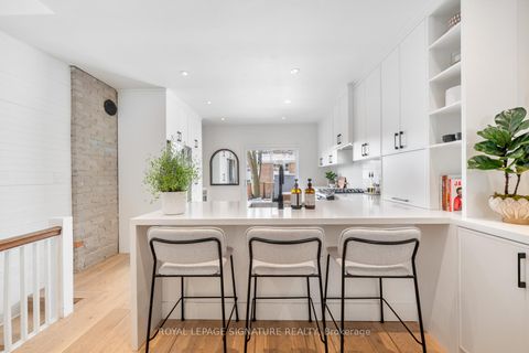 Photo 12 at 268 Kenilworth Avenue, The Beaches, Toronto