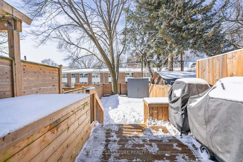 Photo 28 at 268 Kenilworth Avenue, The Beaches, Toronto