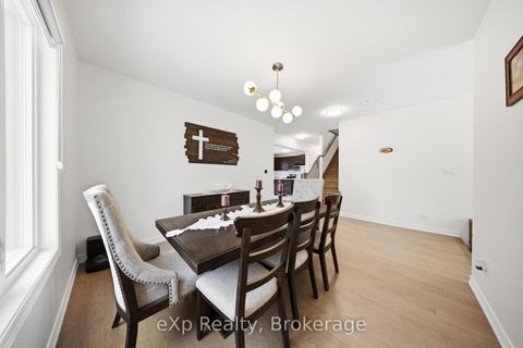 Photo 7 at 6 Faimira Avenue, Keswick South, Georgina