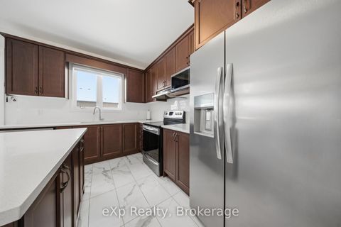 Photo 13 at 6 Faimira Avenue, Keswick South, Georgina