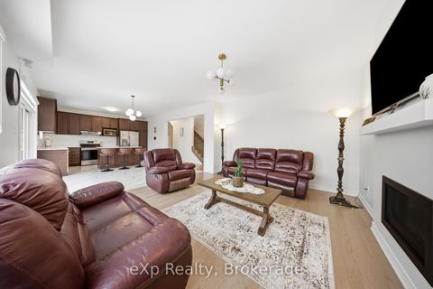 Photo 16 at 6 Faimira Avenue, Keswick South, Georgina