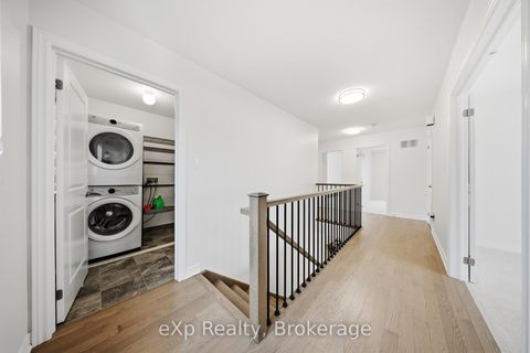 Photo 18 at 6 Faimira Avenue, Keswick South, Georgina