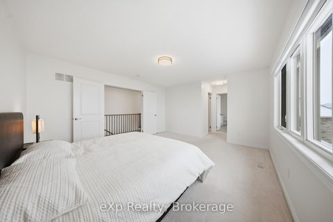 Photo 21 at 6 Faimira Avenue, Keswick South, Georgina