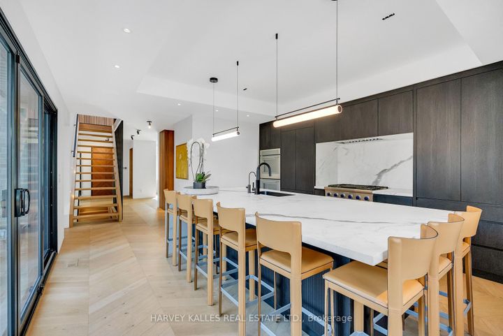 Photo 15 at 4 Belvedere Boulevard, Kingsway South, Toronto