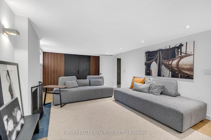 Photo 36 at 4 Belvedere Boulevard, Kingsway South, Toronto