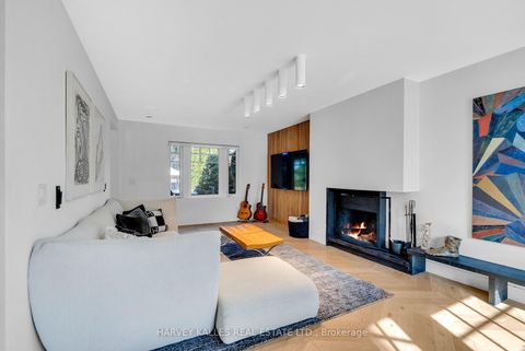 Photo 7 at 4 Belvedere Boulevard, Kingsway South, Toronto