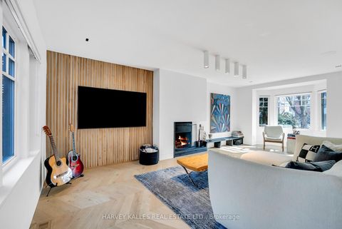 Photo 11 at 4 Belvedere Boulevard, Kingsway South, Toronto