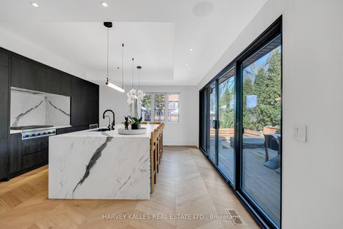 Photo 12 at 4 Belvedere Boulevard, Kingsway South, Toronto