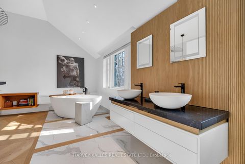 Photo 27 at 4 Belvedere Boulevard, Kingsway South, Toronto