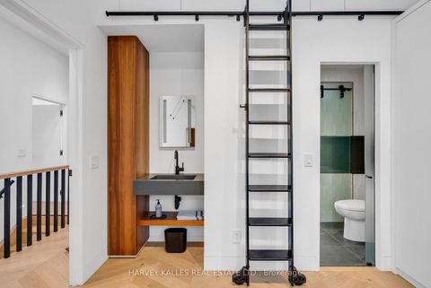 Photo 29 at 4 Belvedere Boulevard, Kingsway South, Toronto