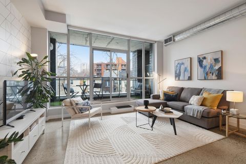 Photo 9 at 215 - 510 King Street E, Moss Park, Toronto