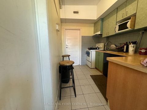 Photo 6 at 28 Cecil Street, Chinatown, Toronto