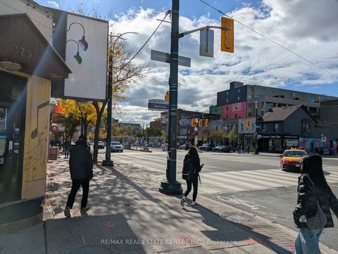 Photo 30 at 28 Cecil Street, Chinatown, Toronto