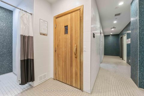 Photo 32 at 212 - 372 Highway 7 Road E, Doncrest, Richmond Hill