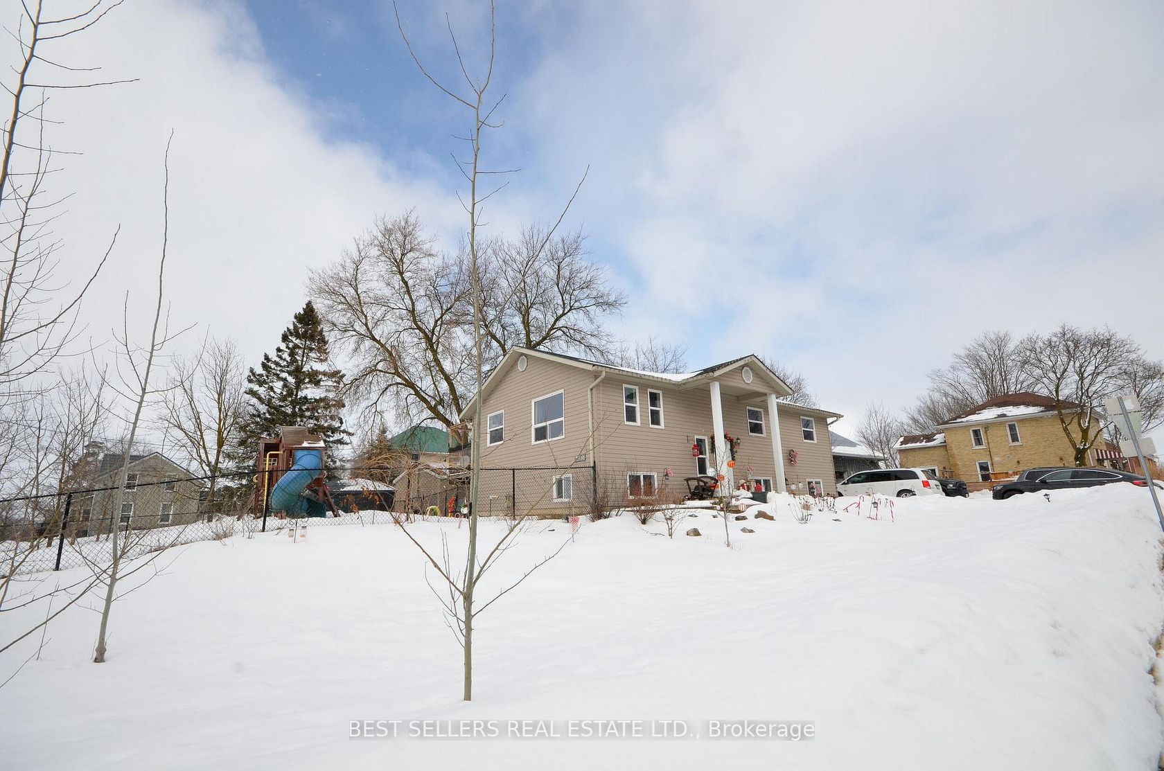 160 Elora Street W, Rural Mapleton, Mapleton 