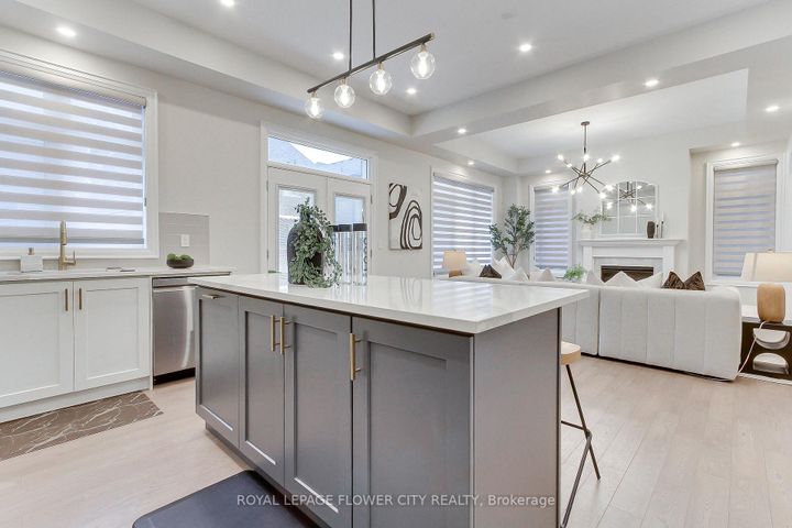 Photo 15 at 3379 Post Road, GO Glenorchy, Oakville