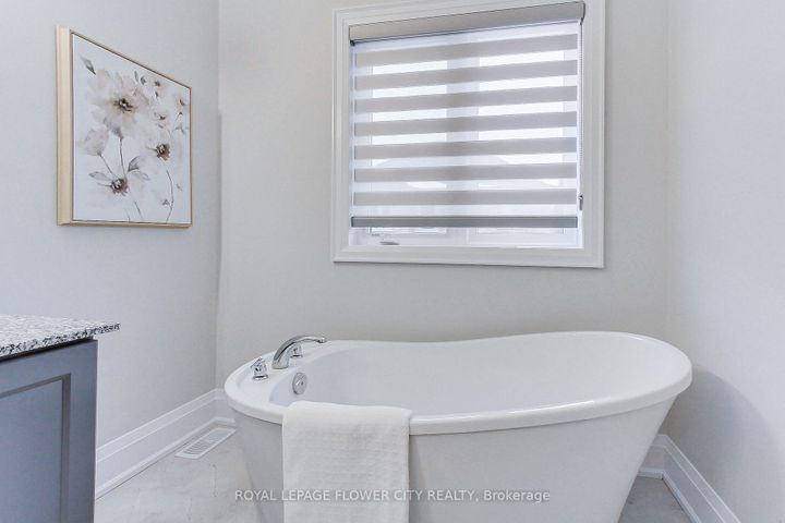 Photo 29 at 3379 Post Road, GO Glenorchy, Oakville