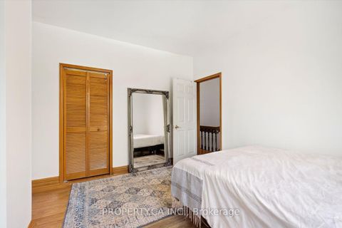 Photo 24 at 790 Manning Avenue, Annex, Toronto